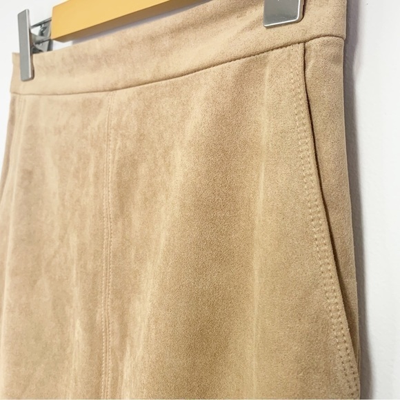 ARITZIA Wilfred Faux Suede Midi Pencil Slit Tan/Camel Skirt Size 2 - Picture 5 of 13